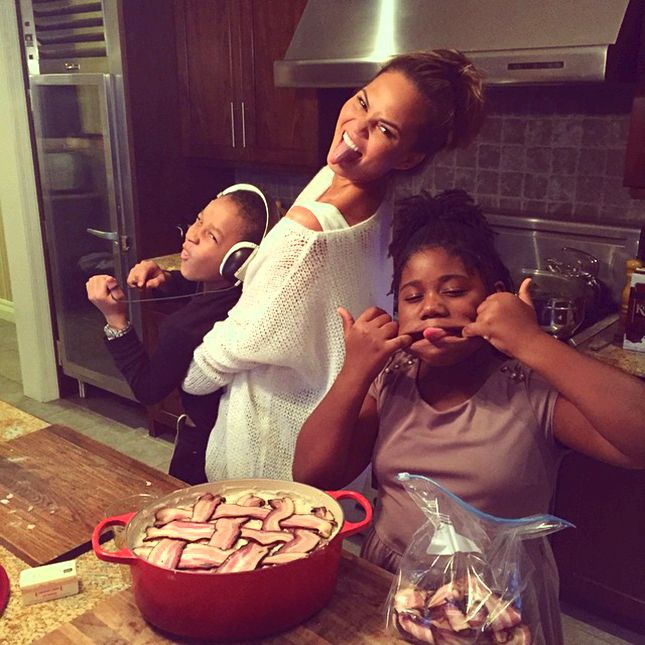 21 of the greatest celebrity thanksgiving instagrams busy carbo-loading