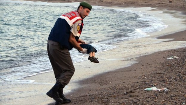 Story starts to solve about drowned syrian boy of water and couldn